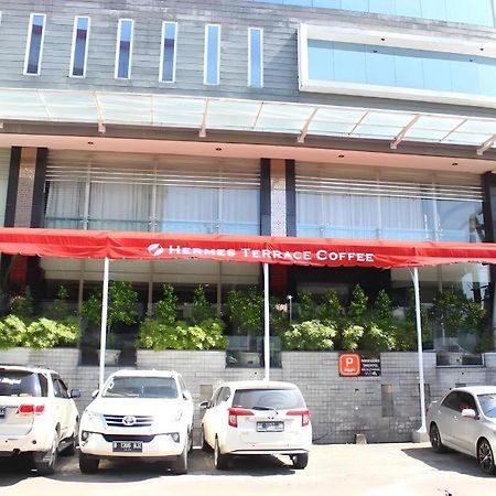 Hermes Palace Hotel Medan Esterno foto
